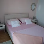 Klauda Apartamento *