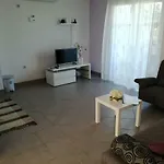 Klauda Apartamento Povljana