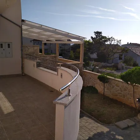 Apartman Klauda Povljana