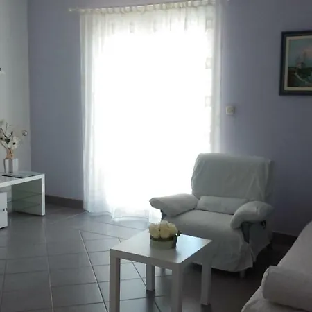 Klauda Apartamento Povljana