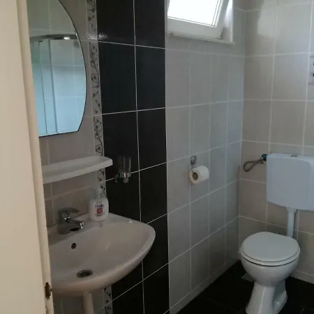 Klauda Apartman *