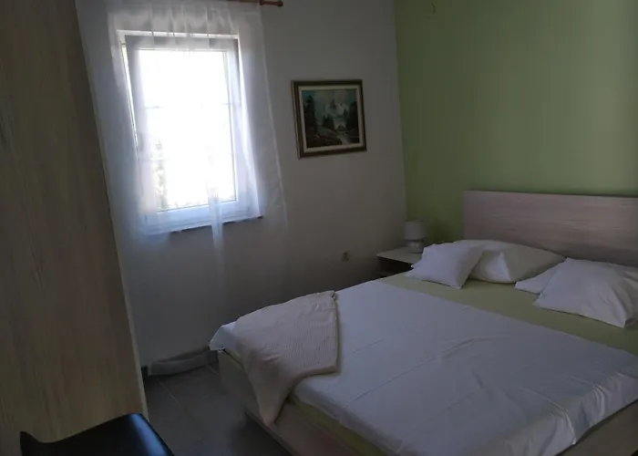 Klauda Apartamento Povljana