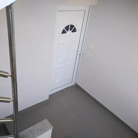 Daire Klauda Povljana